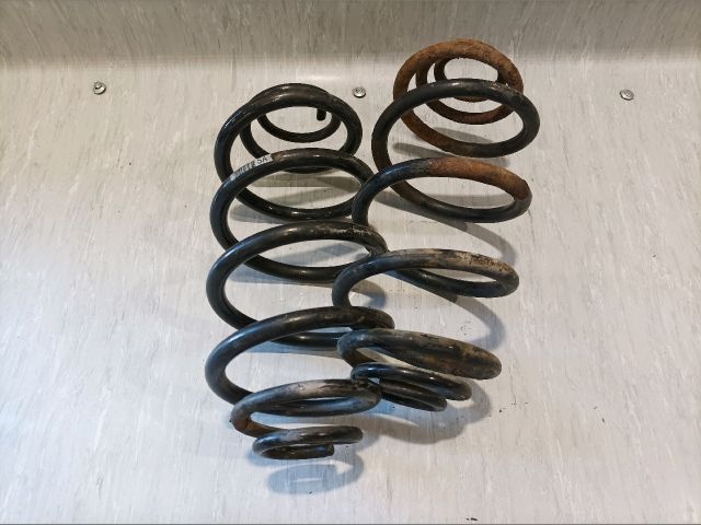 bontott OPEL VECTRA C Hátsó Rugó Pár