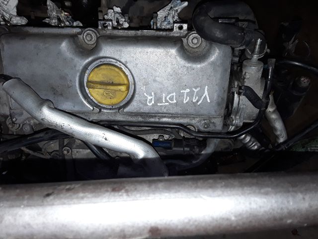 bontott OPEL VECTRA C Motor (Fűzött blokk hengerfejjel)