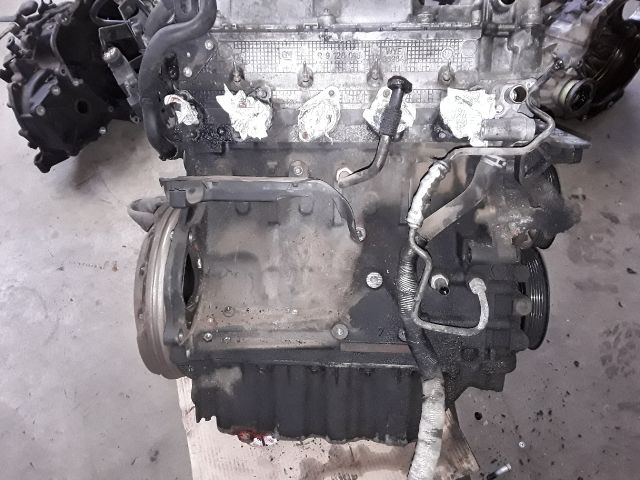 bontott OPEL VECTRA C Motor (Fűzött blokk hengerfejjel)