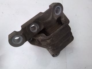 bontott OPEL VECTRA C Motor Tartó Bak (Fém)