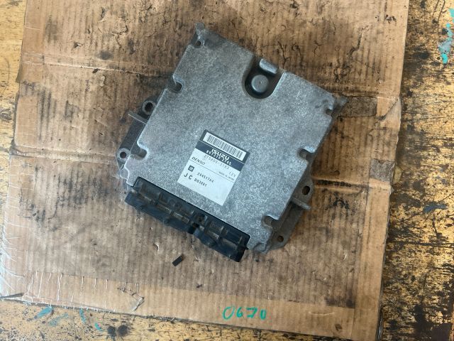 bontott OPEL VECTRA C Motorvezérlő