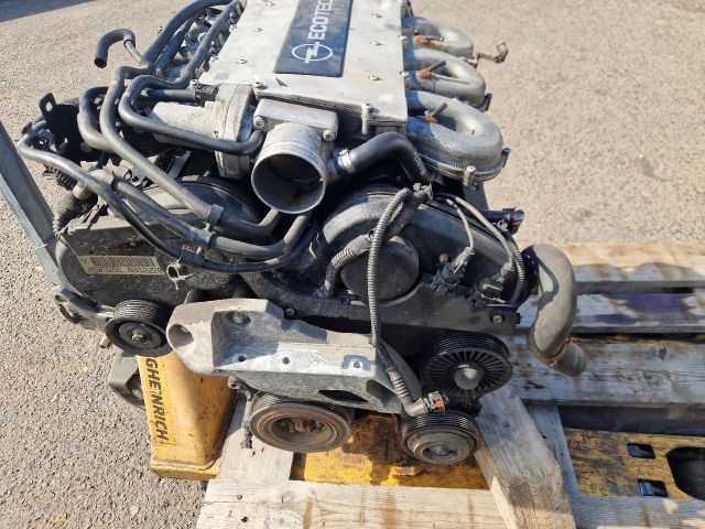 bontott OPEL VECTRA C Motor (Fűzött blokk hengerfejjel)