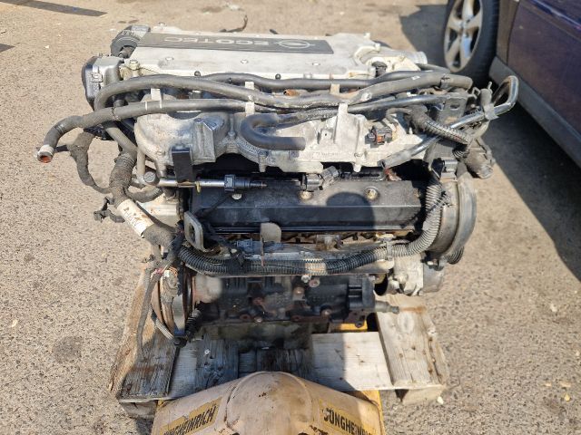 bontott OPEL VECTRA C Motor (Fűzött blokk hengerfejjel)