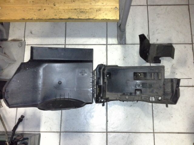 bontott OPEL VECTRA C Akkumulátor Tartó