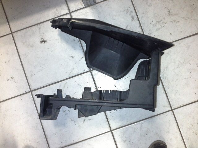 bontott OPEL VECTRA C Akkumulátor Tartó