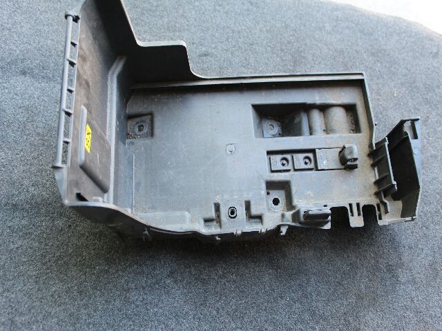 bontott OPEL VECTRA C Akkumulátor Tartó