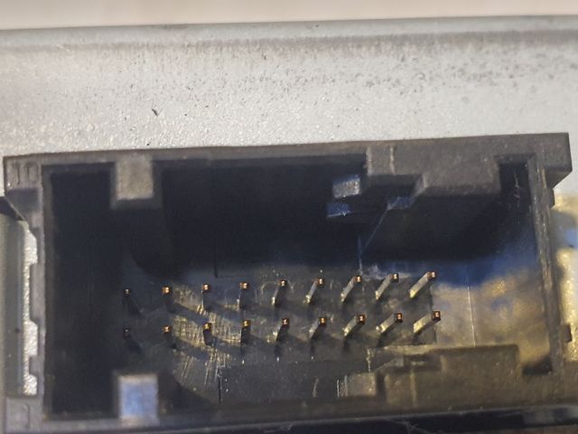 bontott OPEL VECTRA C Antenna Erősítő