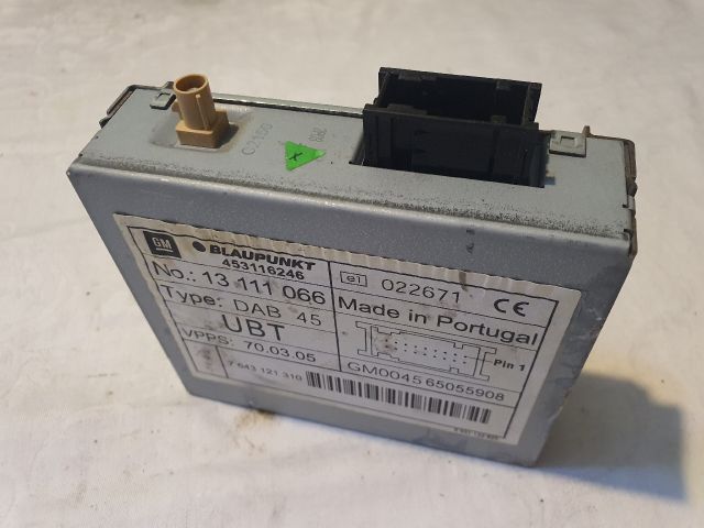 bontott OPEL VECTRA C Antenna Erősítő