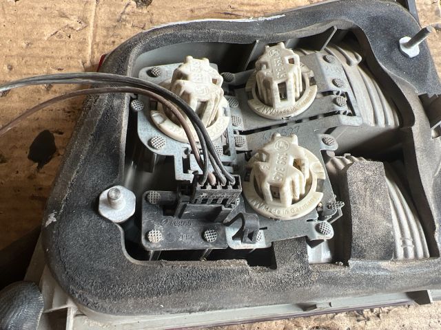 bontott OPEL VECTRA C Bal Belső Hátsó Lámpa