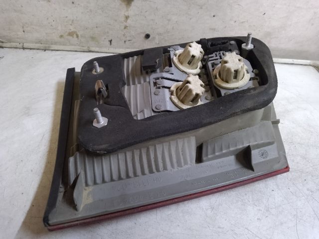 bontott OPEL VECTRA C Bal Belső Hátsó Lámpa