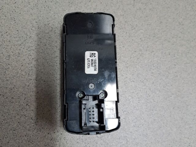 bontott OPEL VECTRA C Bal első Ablakemelő Kapcsoló