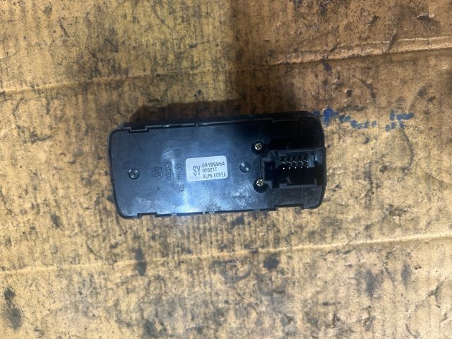 bontott OPEL VECTRA C Bal első Ablakemelő Kapcsoló