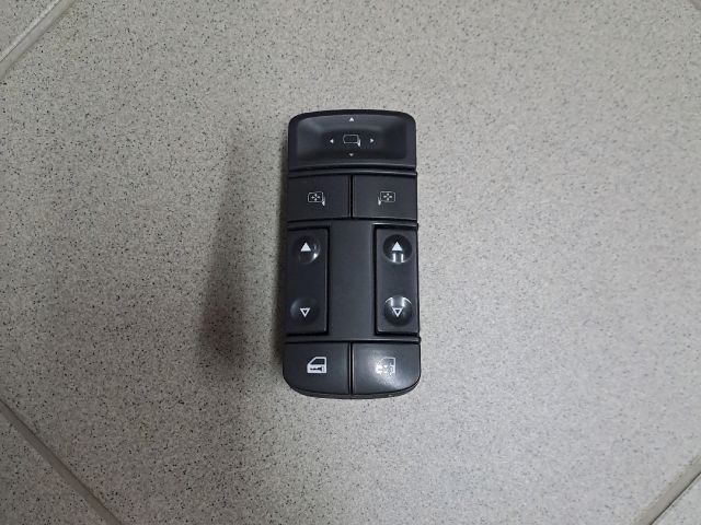 bontott OPEL VECTRA C Bal első Ablakemelő Kapcsoló