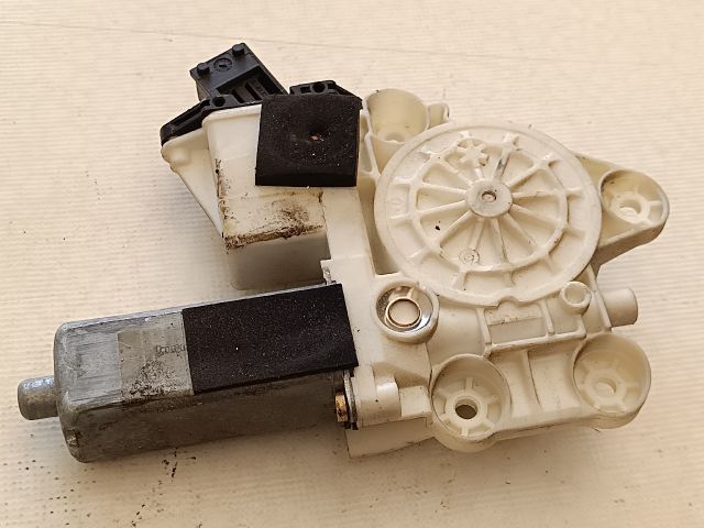 bontott OPEL VECTRA C Bal első Ablakemelő Motor