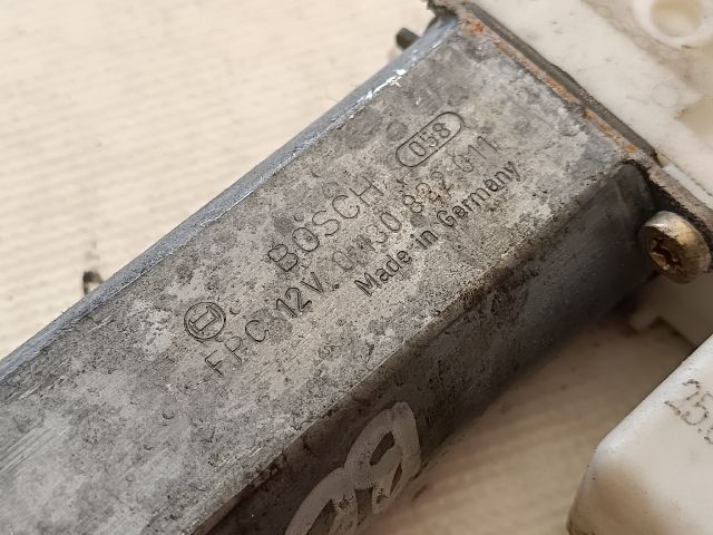 bontott OPEL VECTRA C Bal első Ablakemelő Motor