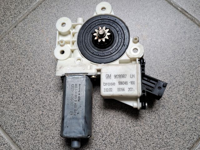 bontott OPEL VECTRA C Bal első Ablakemelő Motor