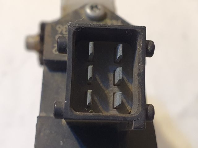 bontott OPEL VECTRA C Bal első Ablakemelő Motor