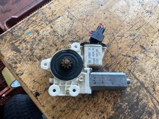 bontott OPEL VECTRA C Bal első Ablakemelő Motor