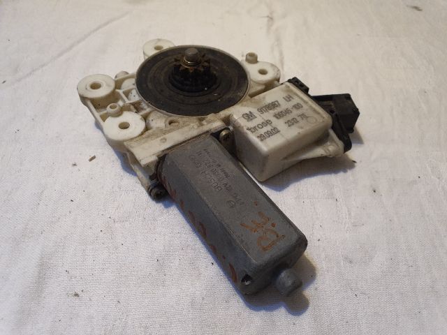 bontott OPEL VECTRA C Bal első Ablakemelő Motor