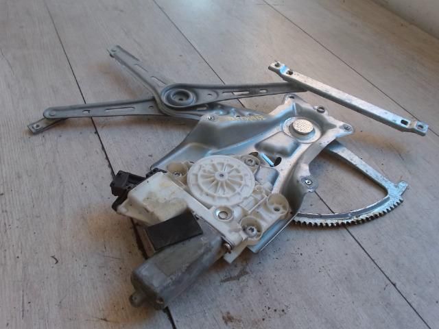 bontott OPEL VECTRA C Bal első Ablakemelő Szerkezet (Elektromos)