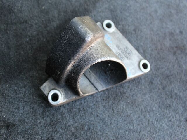 bontott OPEL VECTRA C Bal első Féltengely Tartó