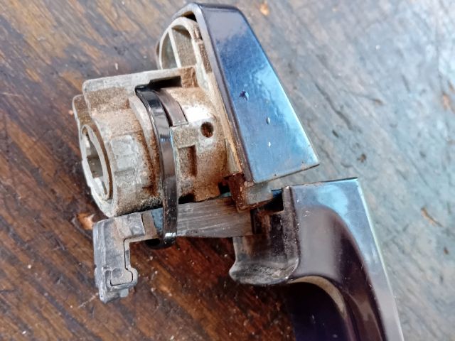 bontott OPEL VECTRA C Bal első Külső Kilincs