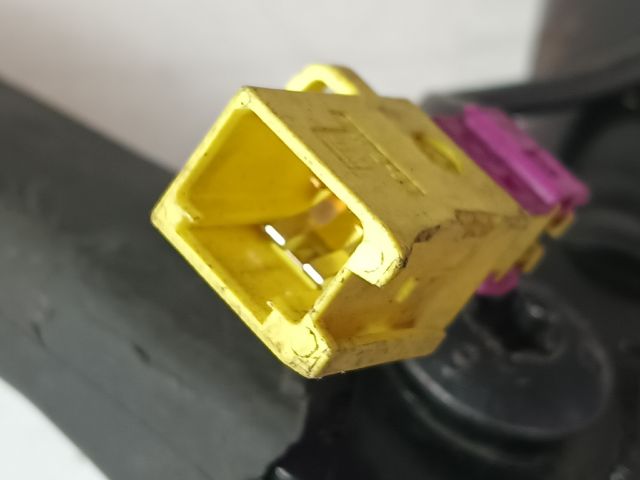 bontott OPEL VECTRA C Bal első Övfeszítő