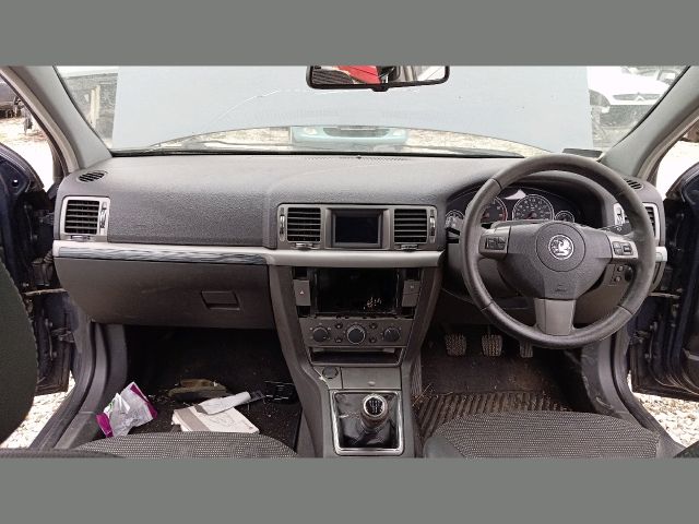 bontott OPEL VECTRA C Bal első Ülés