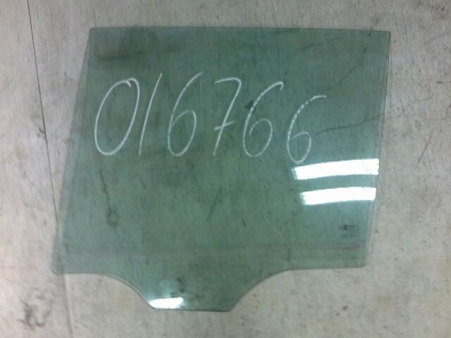 bontott OPEL VECTRA C Bal hátsó Ablak