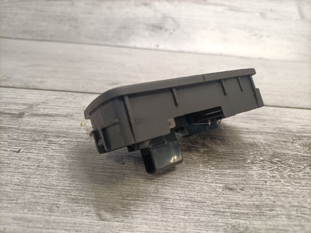 bontott OPEL VECTRA C Bal hátsó Ablakemelő Kapcsoló