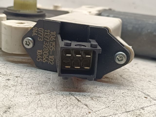 bontott OPEL VECTRA C Bal hátsó Ablakemelő Motor