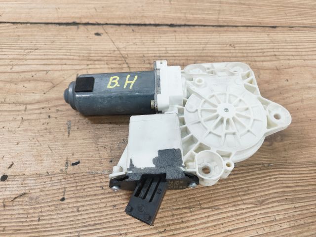 bontott OPEL VECTRA C Bal hátsó Ablakemelő Motor