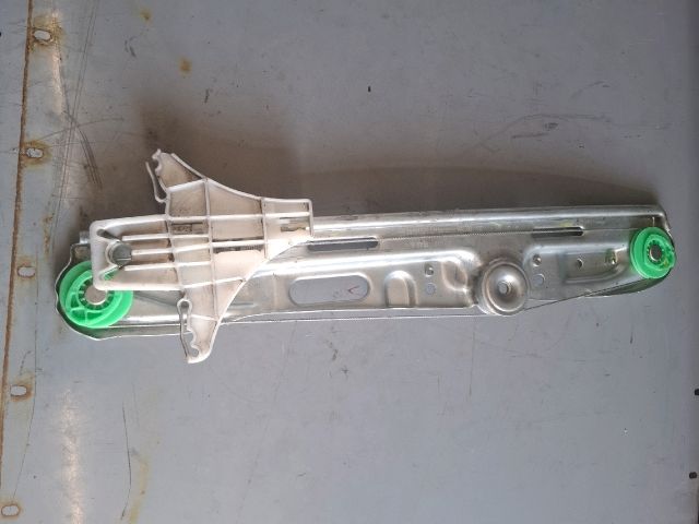 bontott OPEL VECTRA C Bal hátsó Ablakemelő Szerkezet (Elektromos)