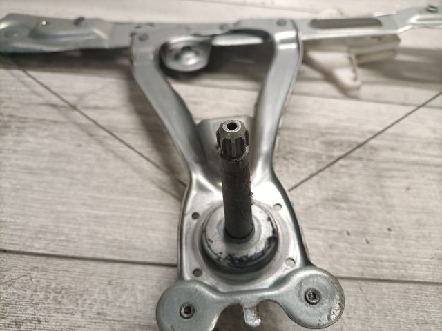 bontott OPEL VECTRA C Bal hátsó Ablakemelő Szerkezet (Mechanikus)