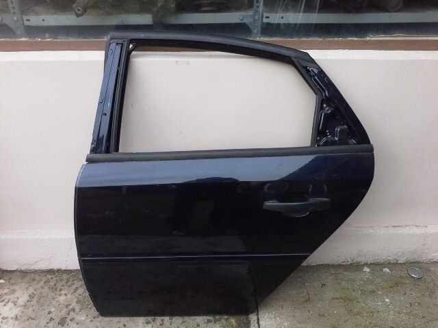 bontott OPEL VECTRA C Bal hátsó Ajtó (Üres lemez)