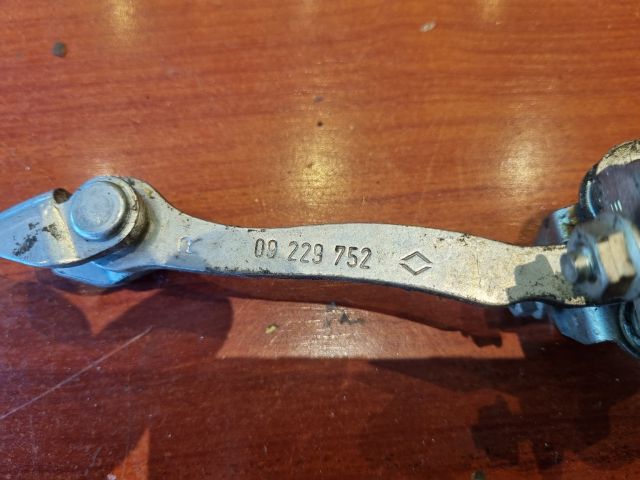 bontott OPEL VECTRA C Bal hátsó Ajtóhatároló