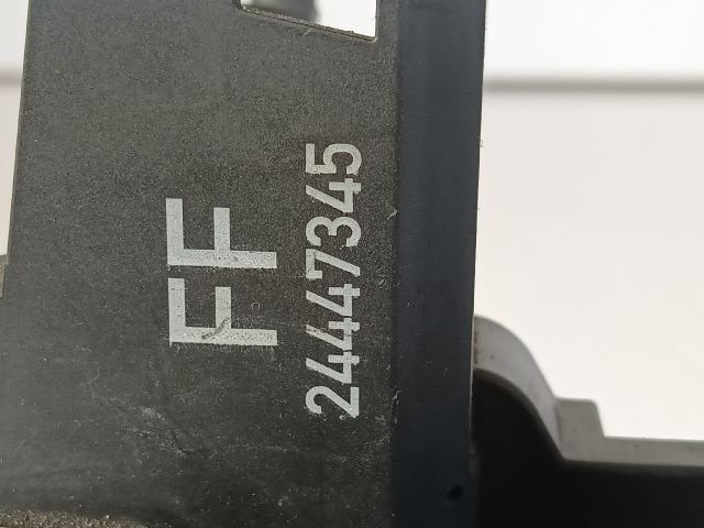 bontott OPEL VECTRA C Bal hátsó Ajtózár