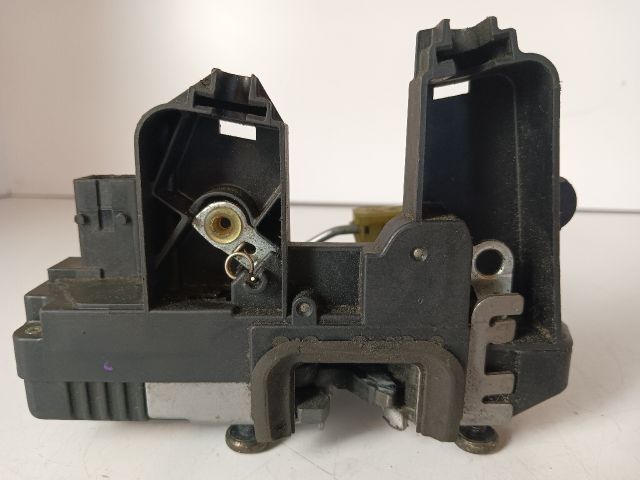 bontott OPEL VECTRA C Bal hátsó Ajtózár