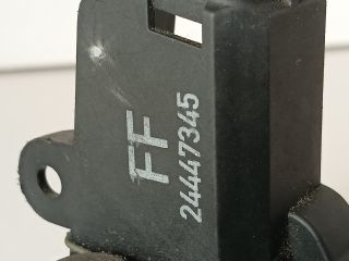 bontott OPEL VECTRA C Bal hátsó Ajtózár