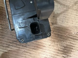 bontott OPEL VECTRA C Bal hátsó Ajtózár