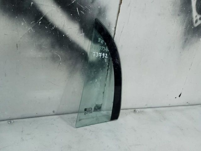 bontott OPEL VECTRA C Bal hátsó Fixüveg (Ajtóban)