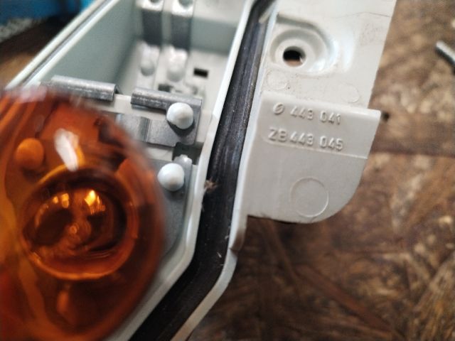 bontott OPEL VECTRA C Bal Hátsó Lámpa Foglalat