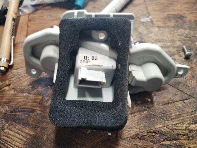 bontott OPEL VECTRA C Bal Hátsó Lámpa Foglalat