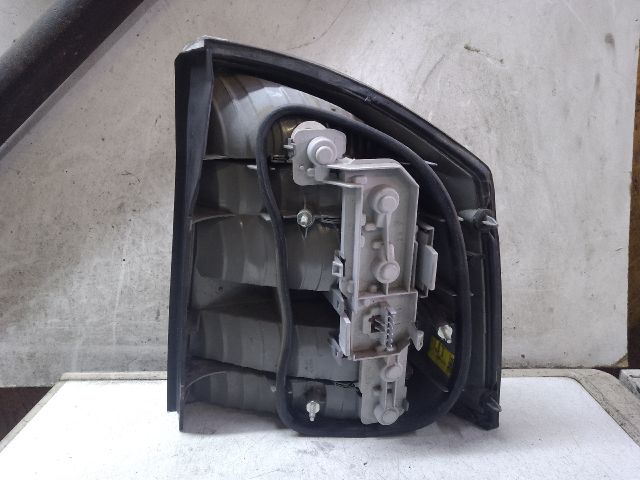 bontott OPEL VECTRA C Bal Hátsó Lámpa