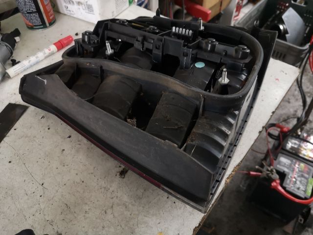 bontott OPEL VECTRA C Bal Hátsó Lámpa