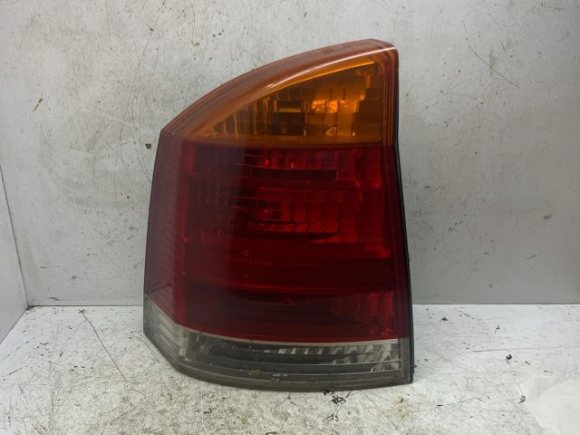 bontott OPEL VECTRA C Bal Hátsó Lámpa