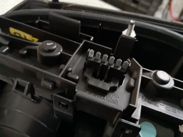 bontott OPEL VECTRA C Bal Hátsó Lámpa