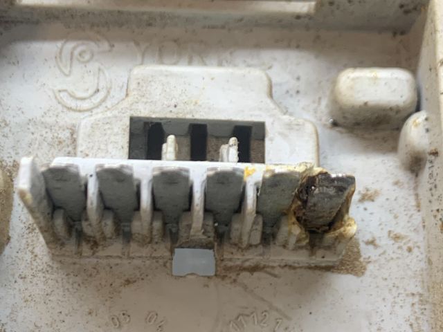 bontott OPEL VECTRA C Bal Hátsó Lámpa