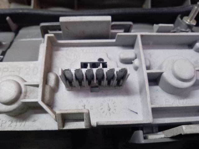 bontott OPEL VECTRA C Bal Hátsó Lámpa