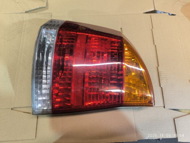 bontott OPEL VECTRA C Bal Hátsó Lámpa